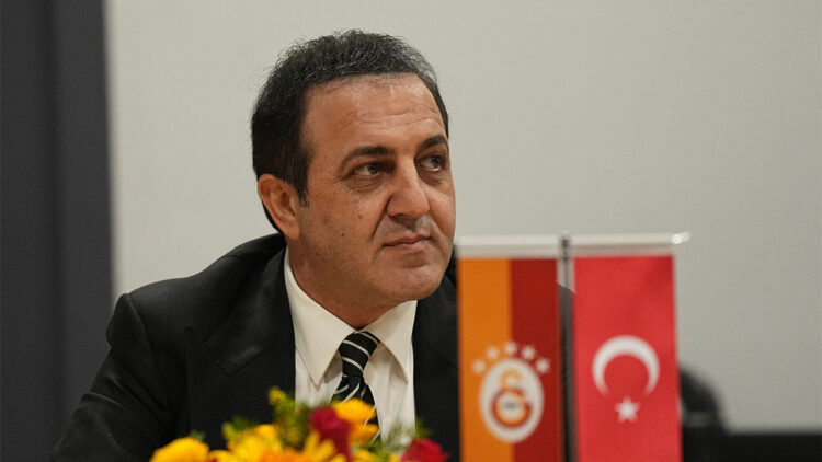 Hakan'ı Galatasaray formasıyla oynarken göreceğimize eminim