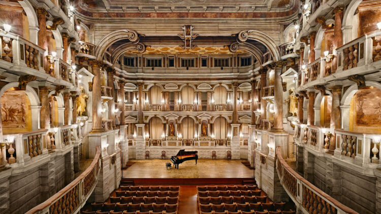 Ahmet Ertuğ’un 'Beyond the Vanishing Point' sergisi Venedik’te