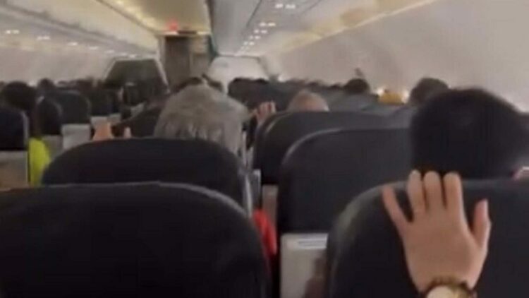 AJet uçağı, Dalaman'a inemeyince Antalya'ya yönlendirildi