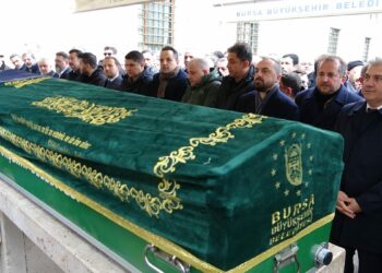 AK Parti Milletvekili Özen'in annesi toprağa verildi