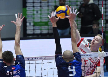 Altekma adını yarı finale yazdırdı
