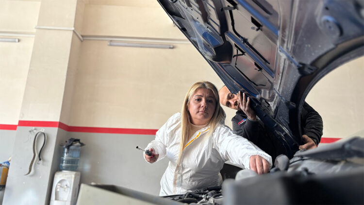 Ankara sanayisinin 'Sibel Usta'sı