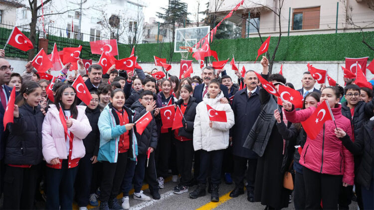 Ankara'da yarıyıl tatili sonrası ilk ders zili çaldı