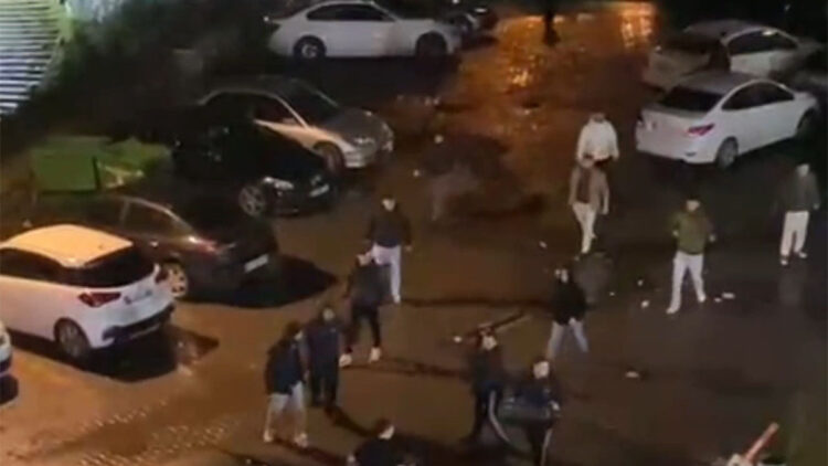 AVM otoparkındaki bıçaklı kavga kamerada