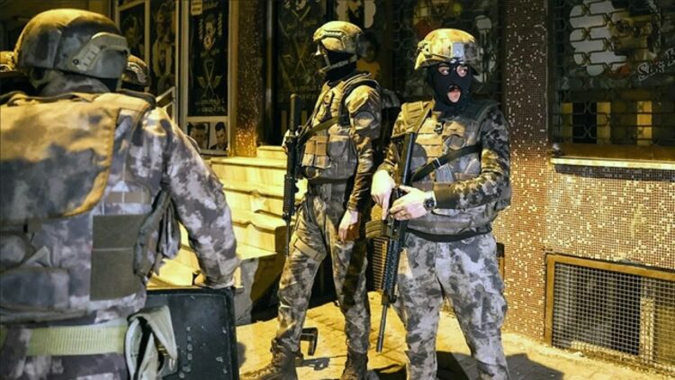 Ankara'da terör operasyonu: 10 gözaltı
