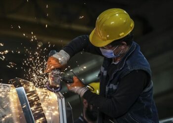 Aralık ayında hizmet üretim endeksi yüzde 4,2 arttı