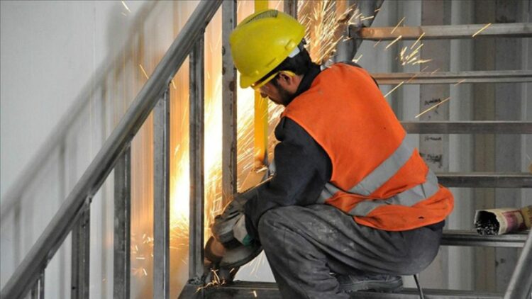 Aralık ayında ücretli çalışan sayısı arttı