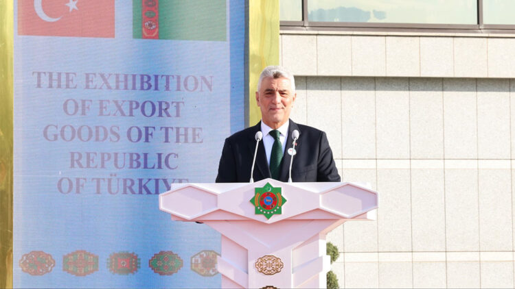 Bakan Bolat, Türkmenistan Türk İhraç Ürünleri Fuarı'nın açılışına katıldı