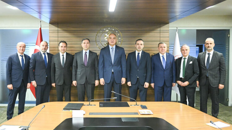 Bakan Ersoy, İsveç Süryani Cemaati heyeti ile bir araya geldi