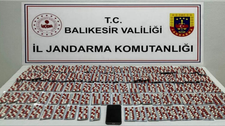 Balıkesir'de uyuşturucu operasyonu; 17 tutuklama