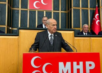 Bahçeli'den kürsü işgaline tepki: Gazi Meclis, aciz Meclis değildir