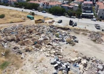 Bakanlıktan Buca ve Foça belediyelerine 9,3 milyon lira atık cezası