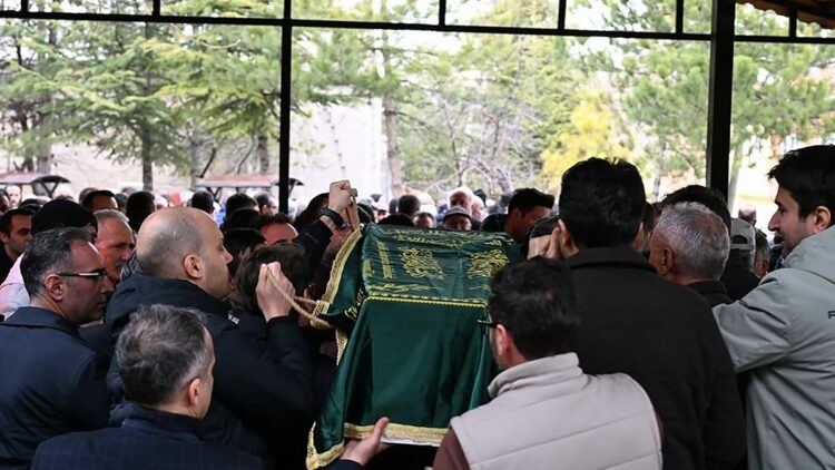 Bebek arabasına motosiklet çarptı; 1,5 yaşındaki Mahmut Fatih öldü