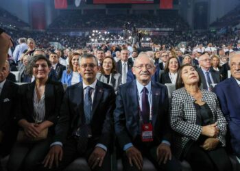 CHP'nin kurultay davasında delegeler tanık olarak dinlendi