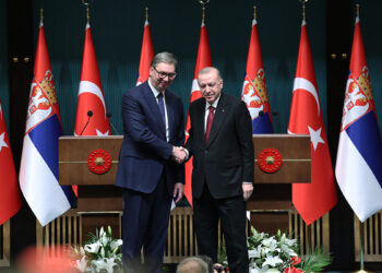 Sırbistan'la 5 milyar dolarlık hedefimize adım adım yaklaşıyoruz