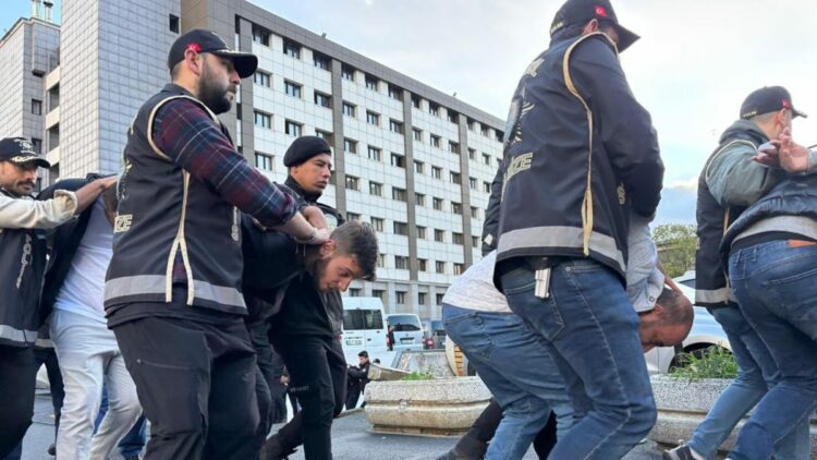 Casperlar suç örgütü soruşturmasında kamu görevlilerine operasyon