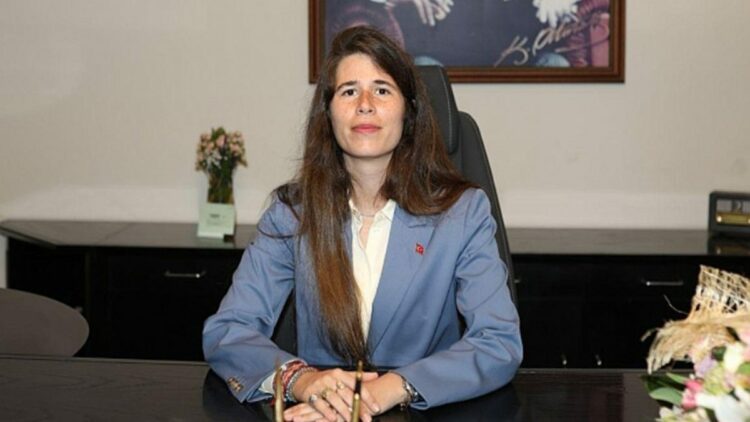 Çeşme Belediye Başkanı Lal Denizli ifadeye çağırıldı 