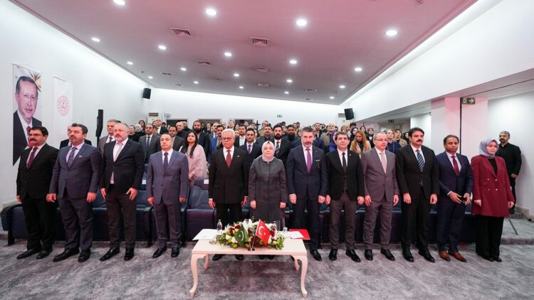 'Cinnah Genç Yazarlar Kompozisyon Yarışması' ödülleri sahiplerini buldu