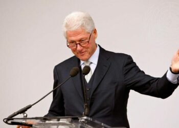 Clinton çiftinin ifade vereceği tarih belli oldu