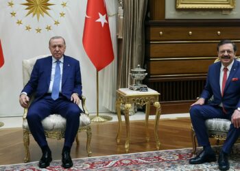 Cumhurbaşkanı Erdoğan, TOBB Başkanı Hisarcıklıoğlu'nu kabul etti