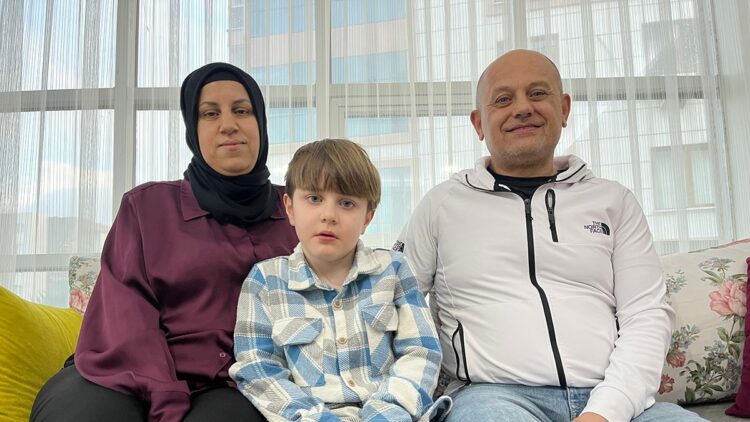 DMD hastası Yağız Efe için 2 ayda 300 bin dolar toplandı