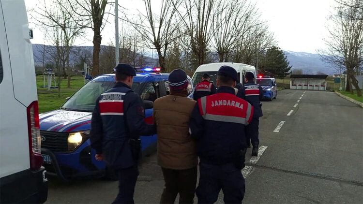 Düzce'de suç örgütüne operasyon: 36 gözaltı