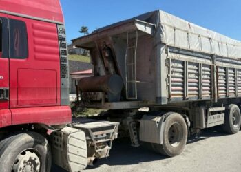Denetim istasyonuna girmeyen çekicinin sürücüsüne 48 bin lira ceza