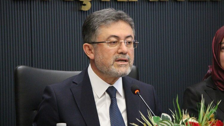 Deprem bölgesinin yeniden kalkınması için çalışmaya devam ediyoruz