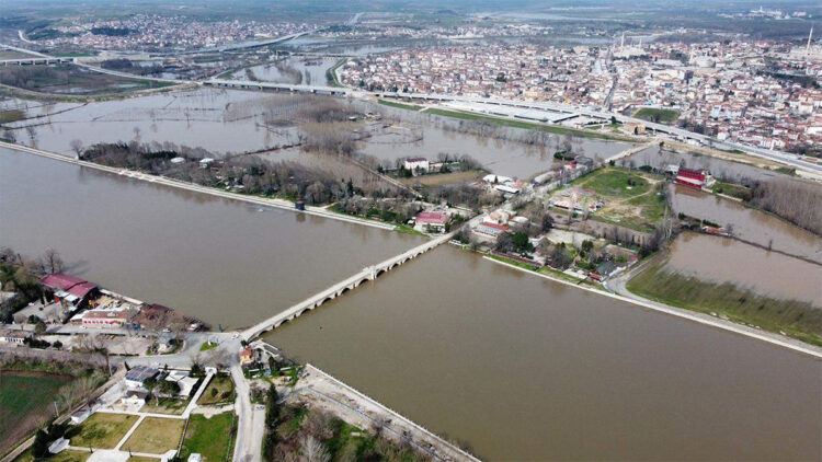 Meriç Nehri ile Tunca Nehri'nin debisi düşüşe geçti
