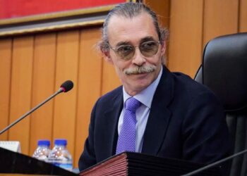 Erdal Beşikçioğlu'ndan Şamil Tayyar'ın ‘yolsuzluk’ iddiasına suç duyurusu