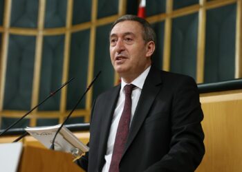 Eski dille yeni Türkiye raporu çıkarılamaz