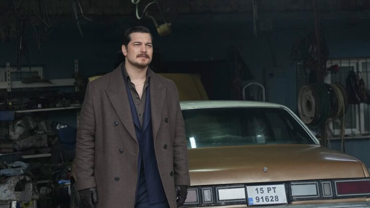 Eşref Rüya, izleyiciyi yine ekrana kilitledi