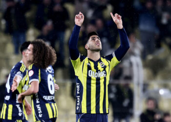 Ziraat Türkiye Kupası'nda Fenerbahçe puanını 6 yaptı