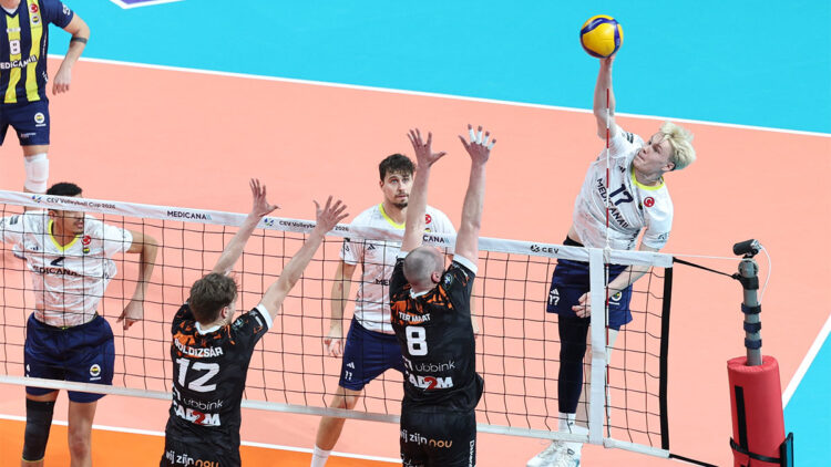Fenerbahçe Medicana 2026 CEV Kupası'nda çeyrek finale yükseldi
