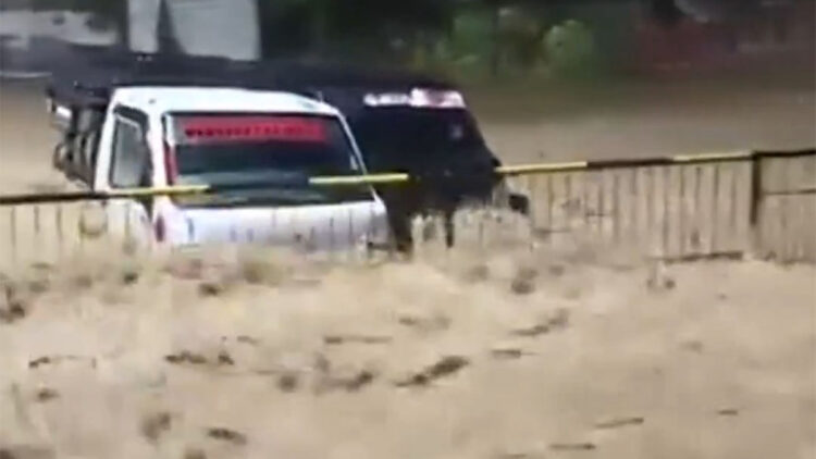 Filipinler'de Penha tropikal fırtınası; 12 ölü