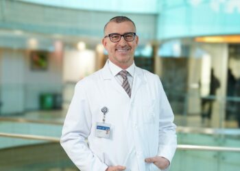 Fıtık tedavisinde robotik cerrahi büyük avantaj sağlıyor