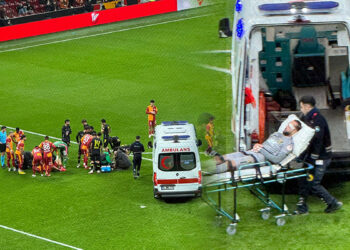 Galatasaray-İstanbulspor maçında korku dolu anlar