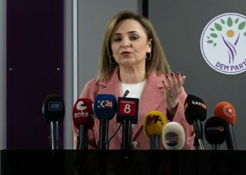 Geçmiş yüzyılın ezberlerinden kurtulmuş olmalıyız