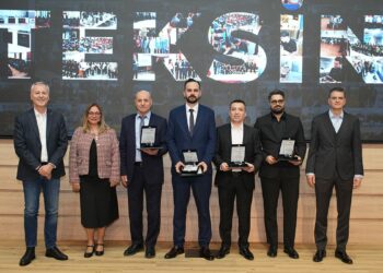 Gençleri, beyaz eşya sektörüne hazırlayan proje 'TEKSİN' adıyla sürüyor