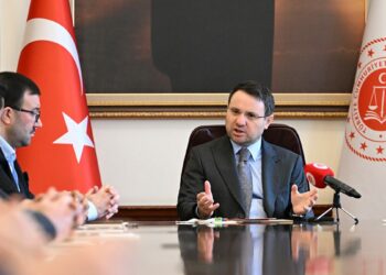 Güçlü toplum, güçlü Türkiye'nin temelidir