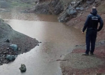 Su dolu çukura düşen çocuk hayatını kaybetti