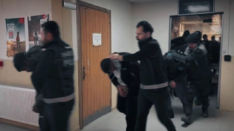 Hatay'da uyuşturucu operasyonu; 20 tutuklama