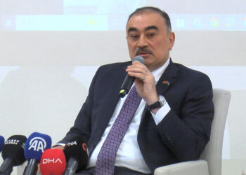 Hocalı'da 34 yıl önce yaşanan katliamda yaşamını yitirenler anıldı