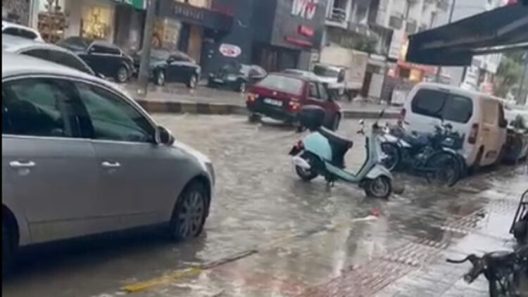 Hatay'da şiddetli sağanak sele neden oldu