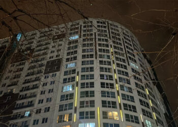 Esenyurt'ta sitede silahla vurulmuş halde 2 kişi ölü bulundu