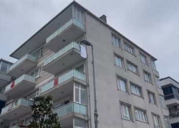 Küçükçekmece'de 5 katlı bina tahliye edildi