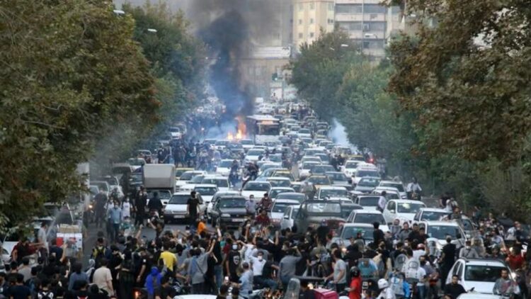 İran'daki olaylarda can kaybı 6 bin 872'ye yükseldi