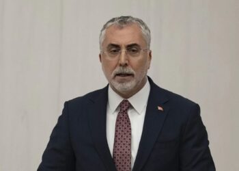 İşsiz sayısı, bir önceki çeyreğe göre 58 bin kişi azaldı