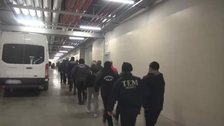 İstanbul merkezli 22 ilde MLKP operasyonu: 77 şüpheli tutuklandı