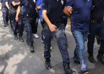 İstanbul'da '10 Kardeşler' suç örgütüne operasyon: 26 şüpheli tutuklandı
